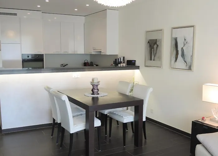 Magnolia By Fewotessin