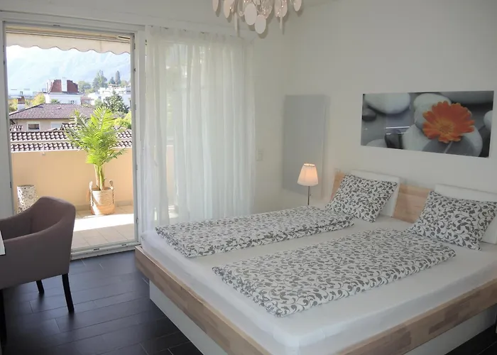 Magnolia By Fewotessin * أسكونا