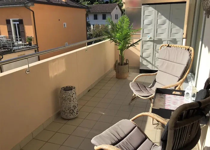 Magnolia By Fewotessin أسكونا