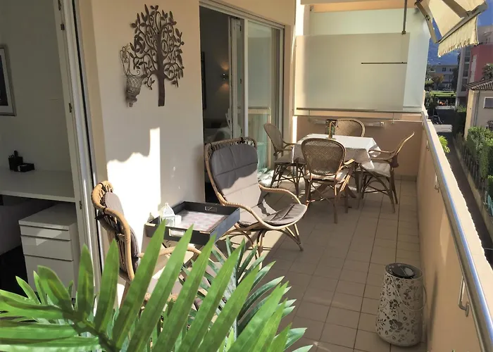 Magnolia By Fewotessin Apartman